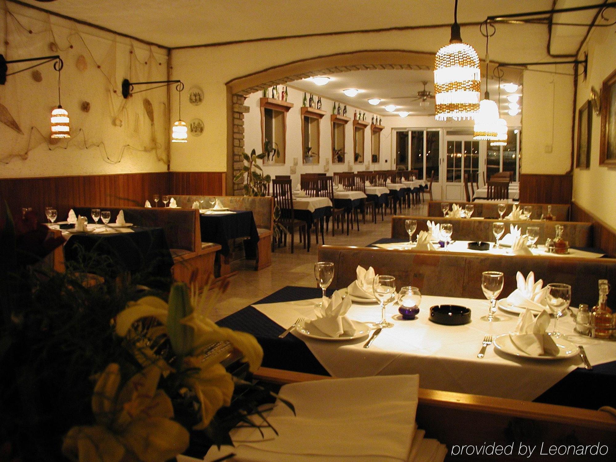 Hotel Tony Pag Town Restoran fotoğraf